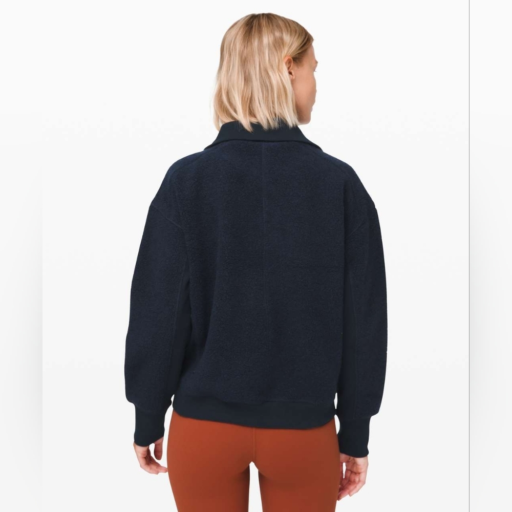 Lululemon Stand Out Sherpa 1/2 Zip In True Navy - Picture 2 of 6